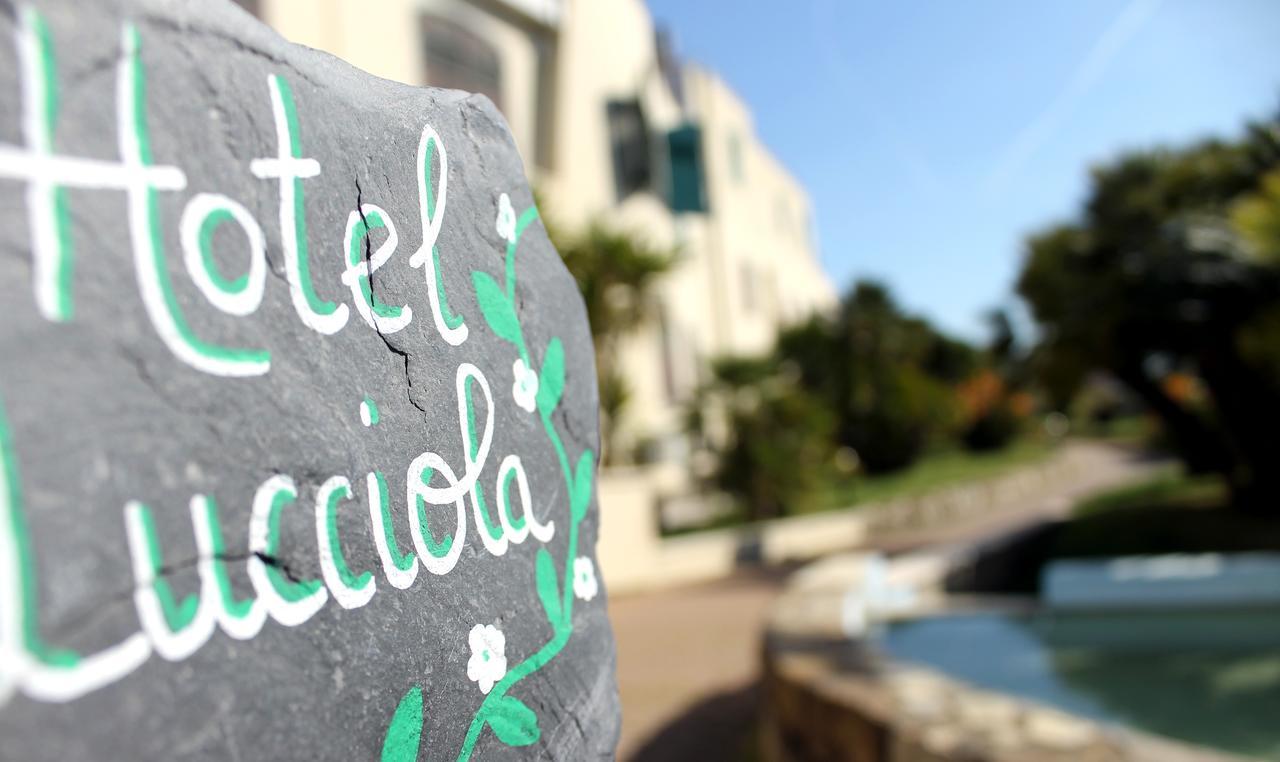 Albergo Ristorante Lucciola Santo Stefano al Mare Exterior photo